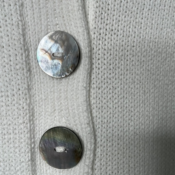PURE HANDKNIT 100% Cotton White Button Front Cardigan Curved Hem M of P Buttons - Picture 7 of 9